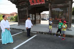 玉村八幡宮にて説明を受ける