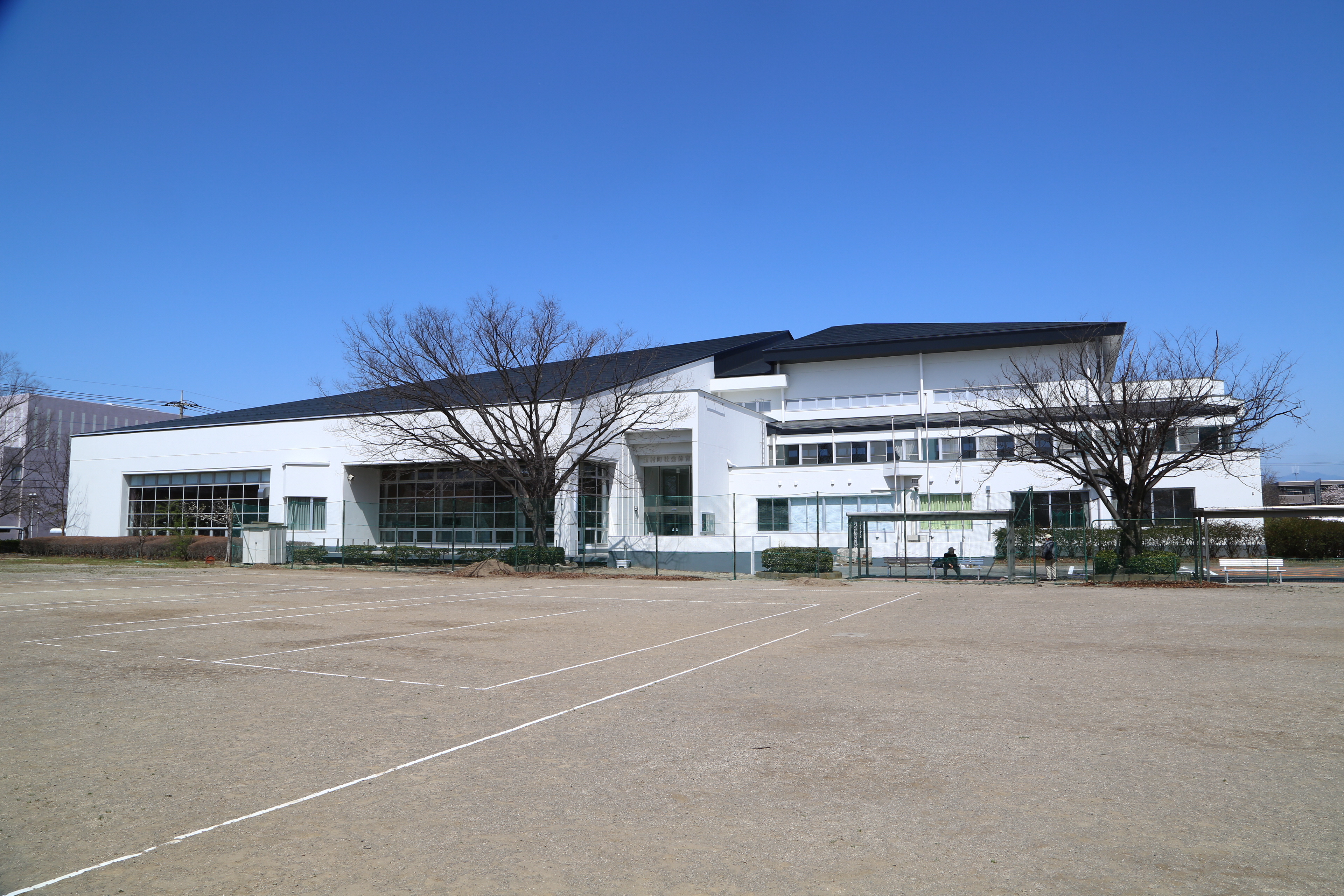 玉村町社会体育館全景