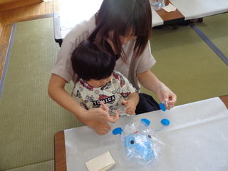 雨つぶぼうやを作っているところ