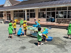 水遊び