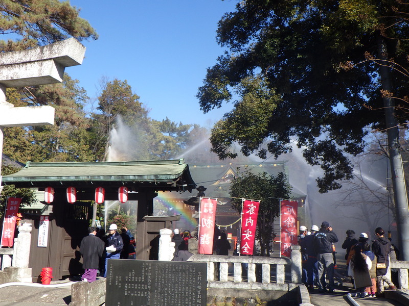 境内地での放水の様子