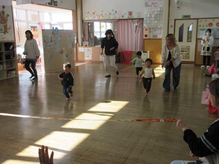 かけっこをしているところ