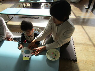 製作『メリー☆ゆきだるま』の様子♪①