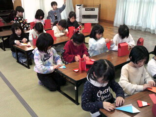 サンタブーツを作っているところ