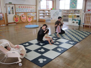 お歌を歌っているところ