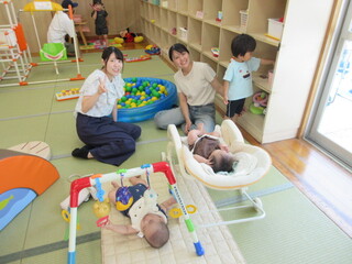 あそんでいるところ