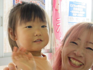 ばいばいタッチ♪